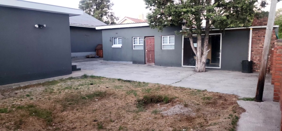 3 Bedroom Property for Sale in Avondale Western Cape